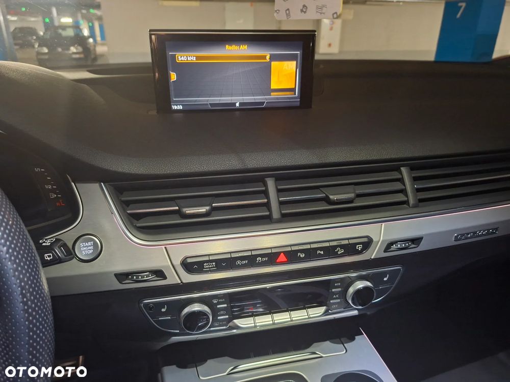 Audi Q7 - 8