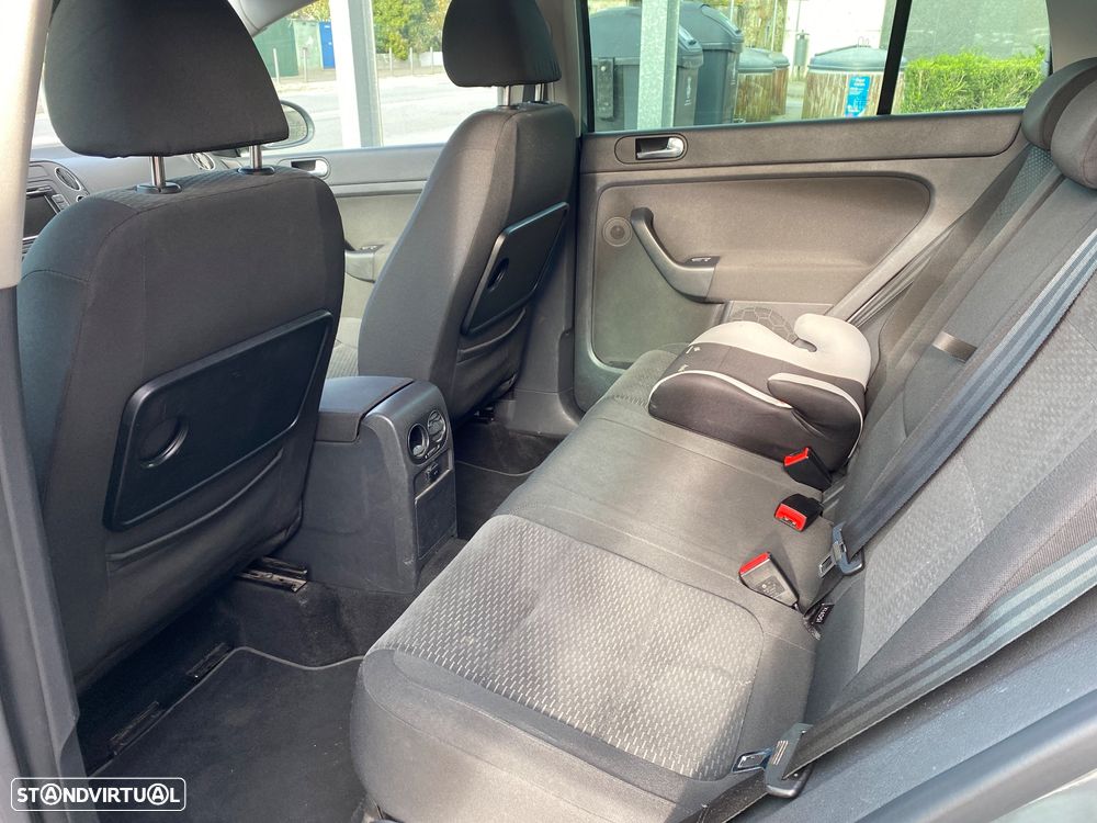 VW Golf Plus 1.6 TDi Confortline - 14