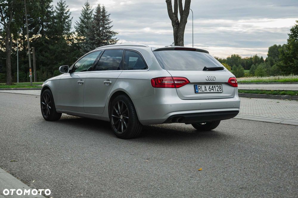 Audi A4 Avant - 4