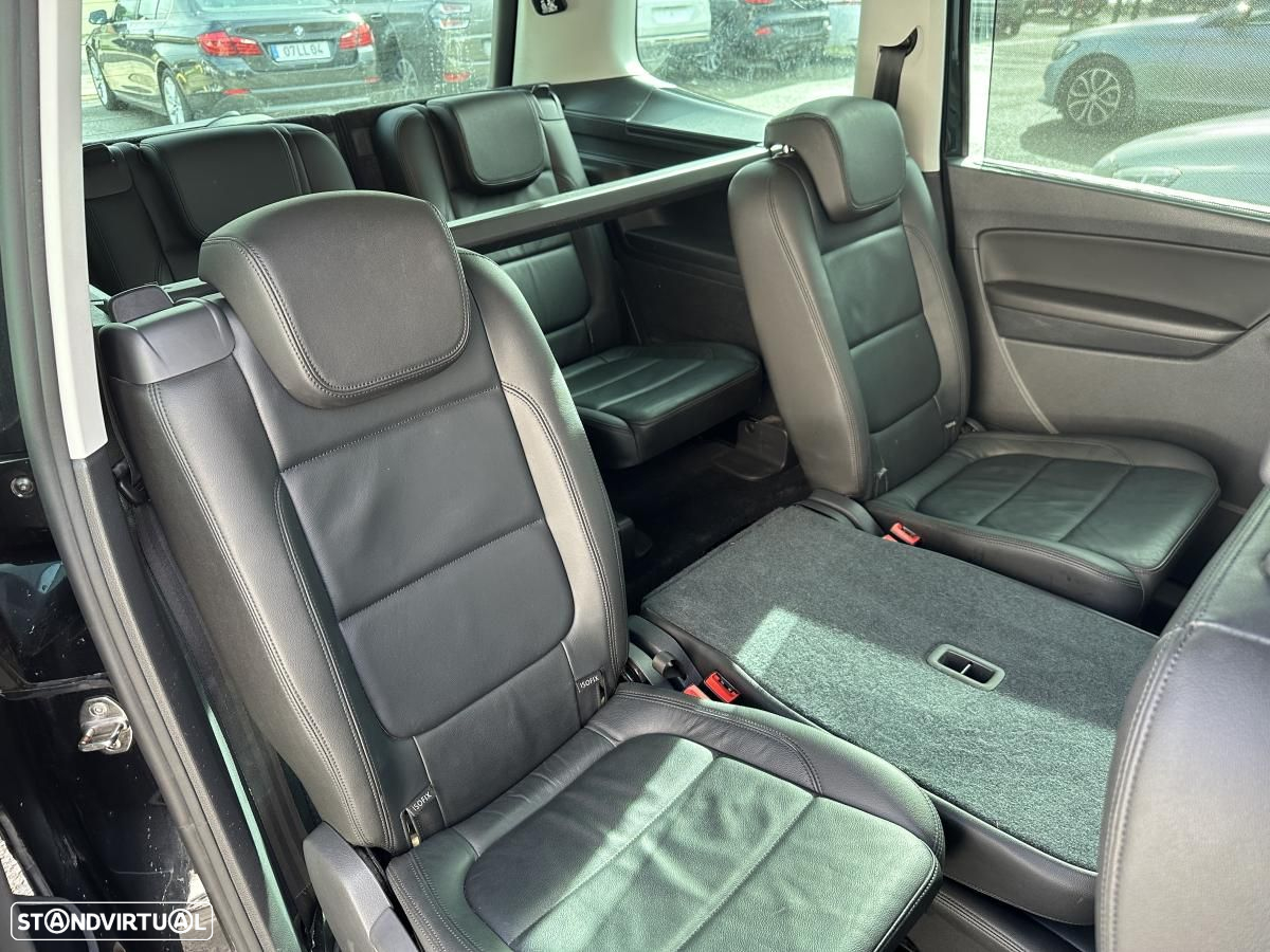 VW Sharan 2.0 TDi Blue Confortline - 23