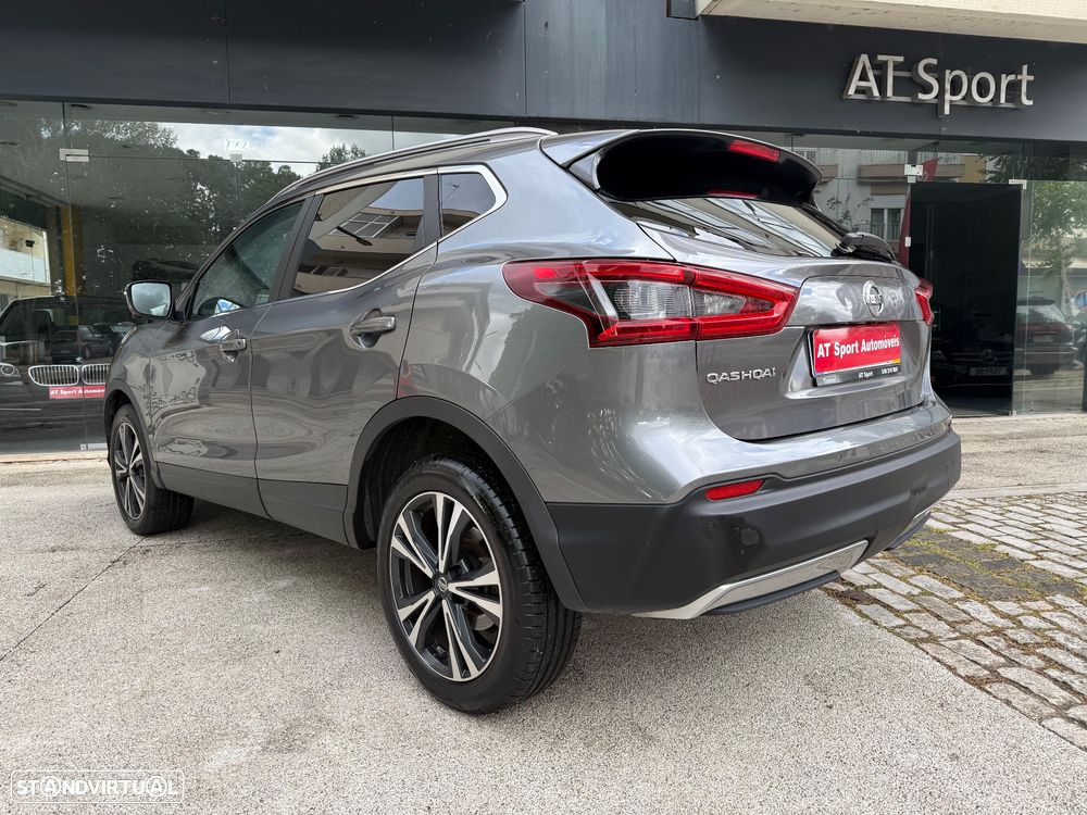 Nissan Qashqai 1.5 dCi N-Connecta J18+Led - 24