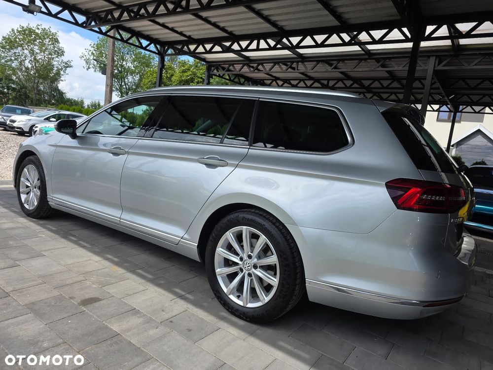 Volkswagen Passat - 13