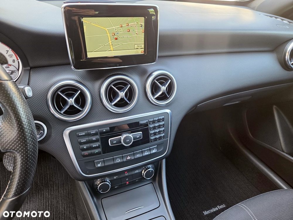 Mercedes-Benz Klasa A 180 7G-DCT Activity Edition - 27