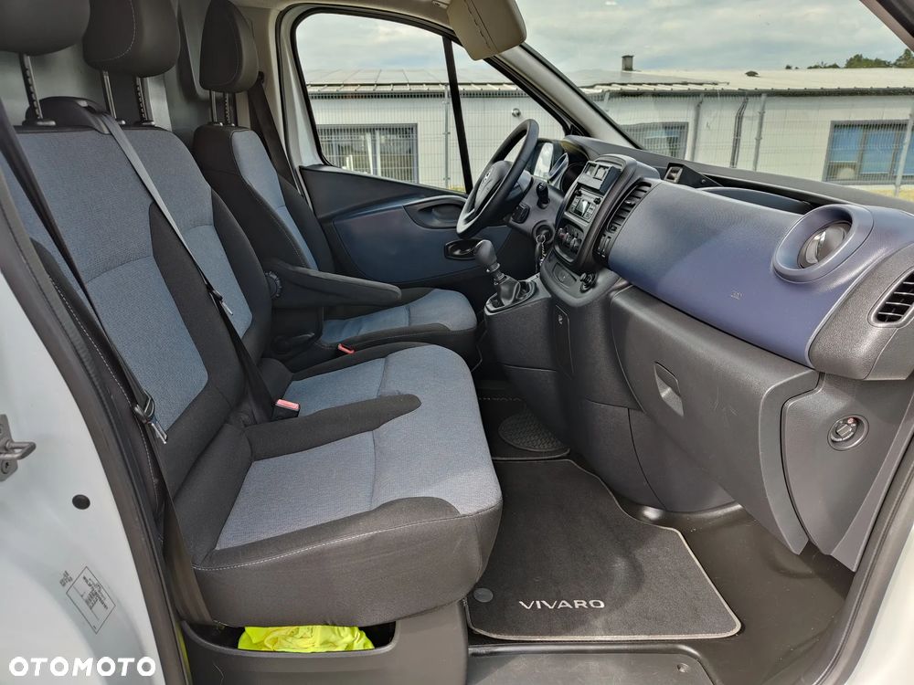 Opel Vivaro - 19