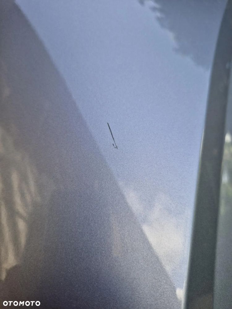 KIA SPORTAGE V BŁOTNIK PRAWY PRZÓD. KOD LAKIERU KCS - 8