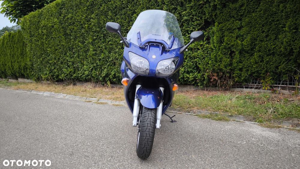 Yamaha FJR - 3