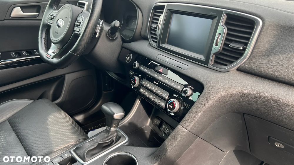 Kia Sportage - 16