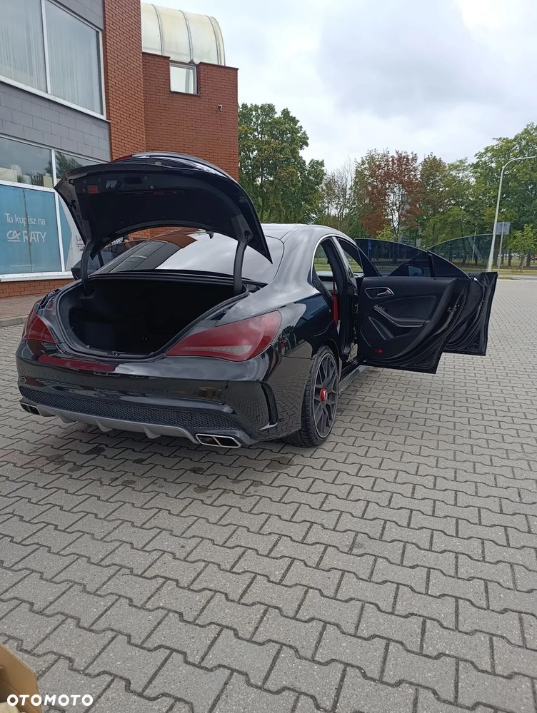 Mercedes-Benz CLA AMG 45 4Matic 7G-DCT - 22