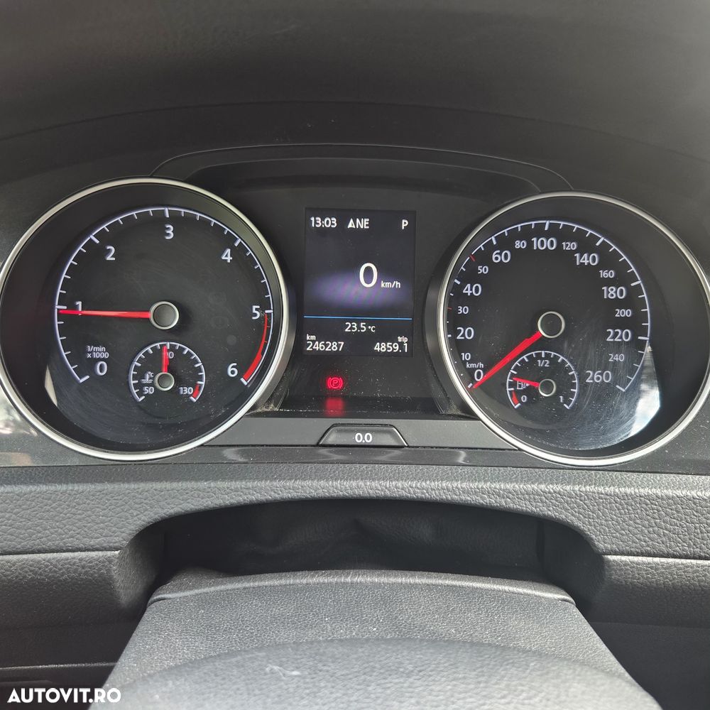 Volkswagen Golf 1.6 TDI DSG Highline - 7