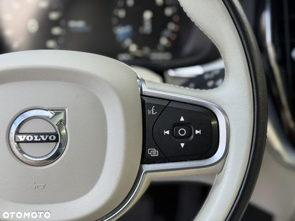 Volvo XC 60 T5 AWD Geartronic Momentum - 12