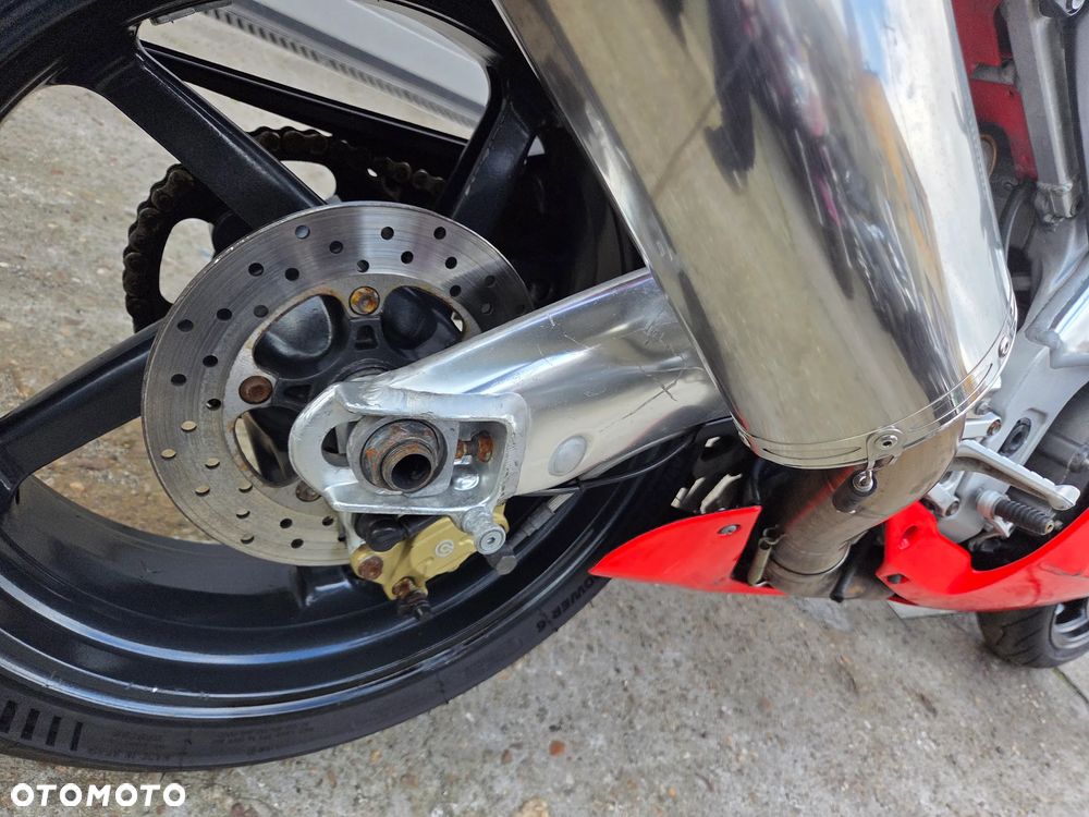 Aprilia RSV - 25