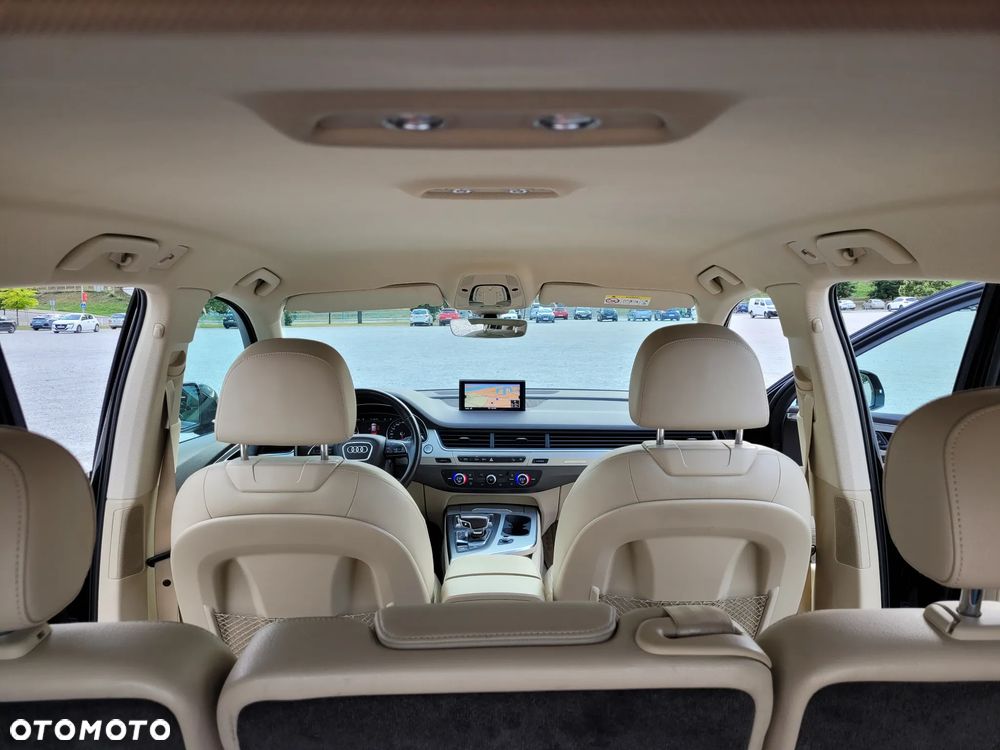 Audi Q7 - 16