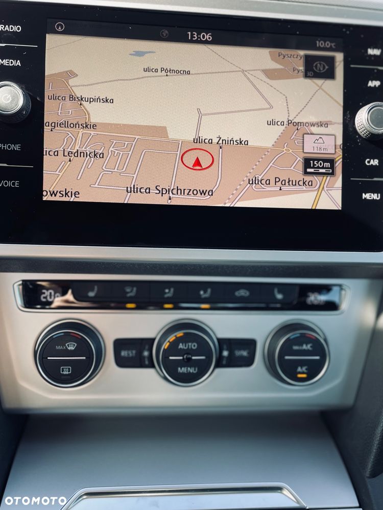 Volkswagen Passat 1.4 TSI BMT Comfortline - 26