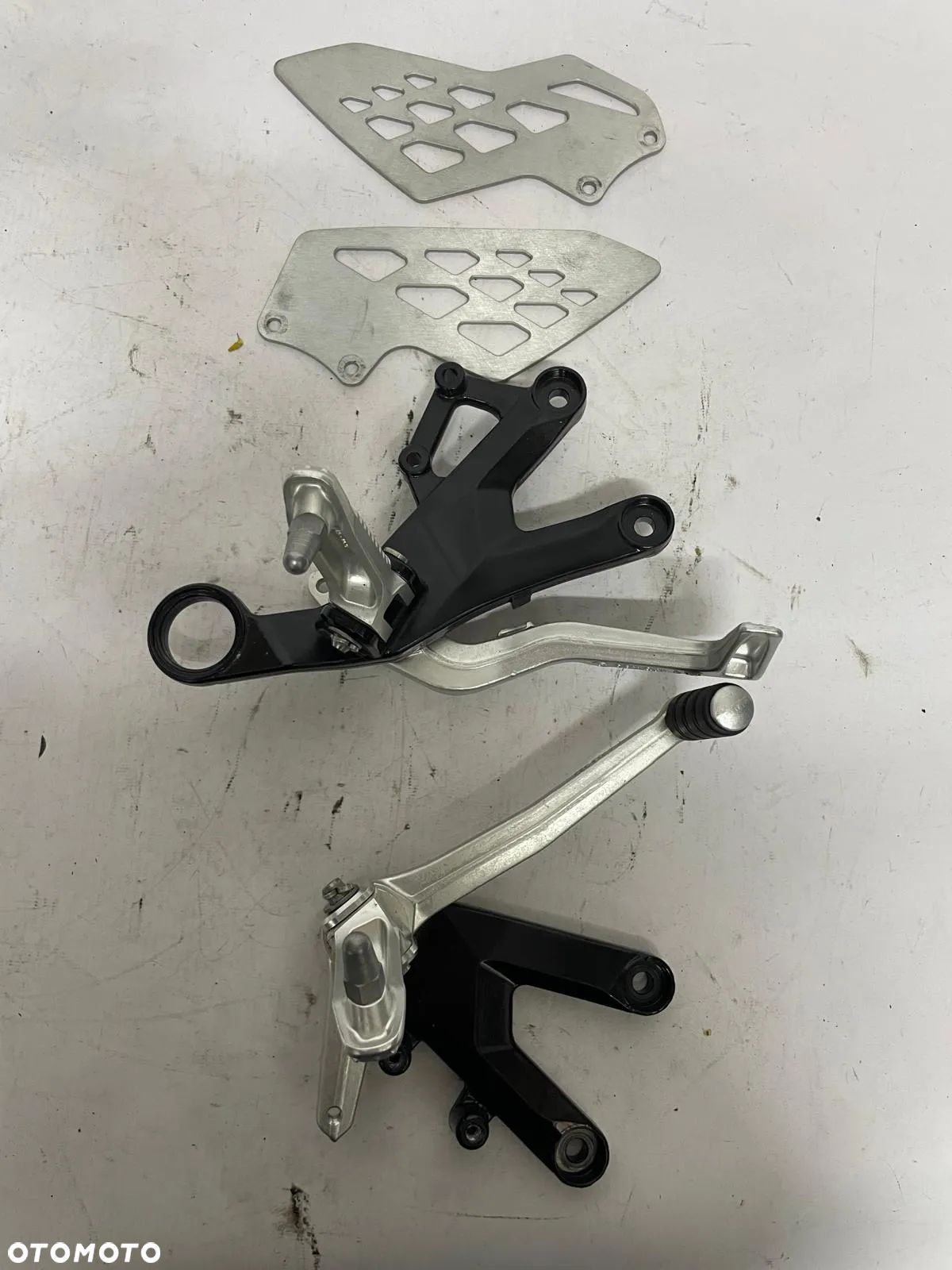 SET PRAWY DŹWIGNIA HAMULCA, SET LEWY DŹWIGNIA ZMIANY BIEGÓW BMW K42, K46 - 1