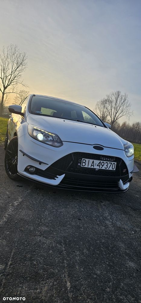 Ford Focus 2.0 EcoBoost ST - 1
