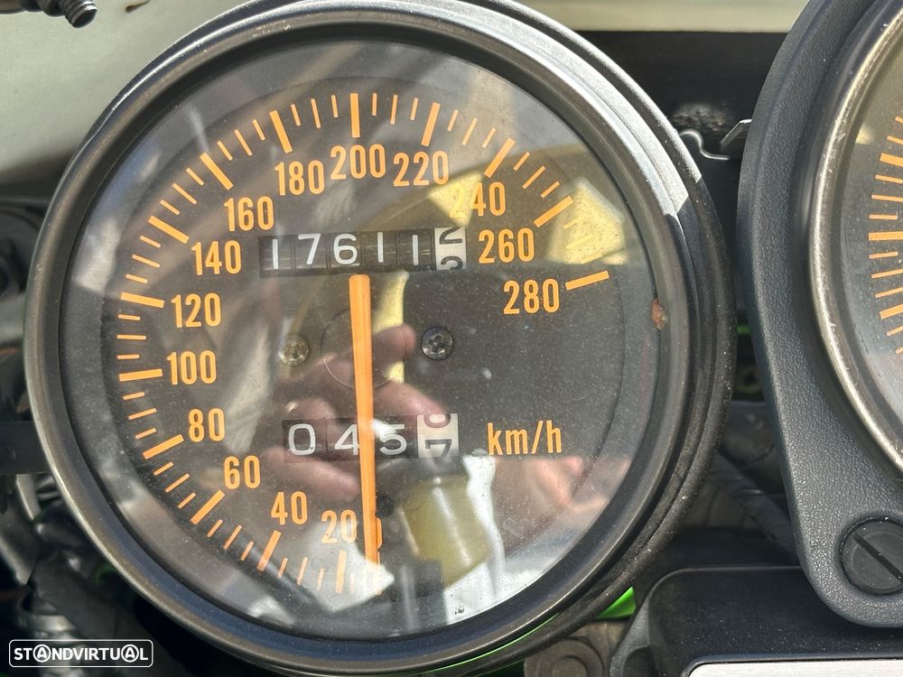 Kawasaki ZXR - 8