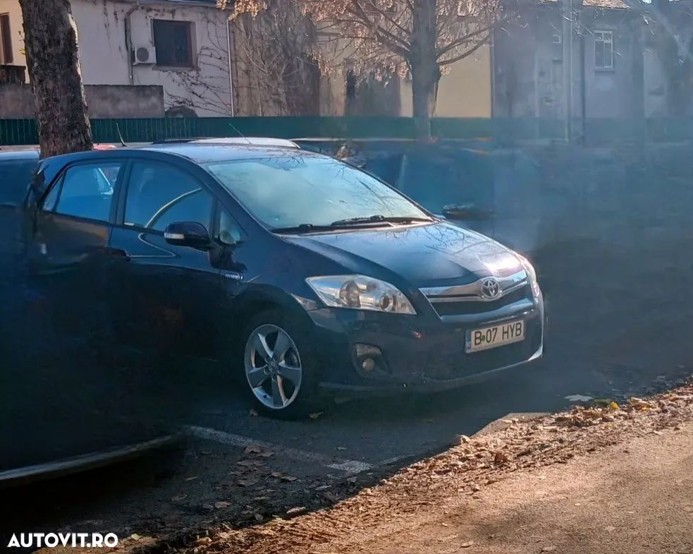 Toyota Auris - 1