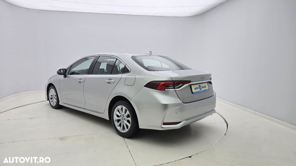 Toyota Corolla - 8