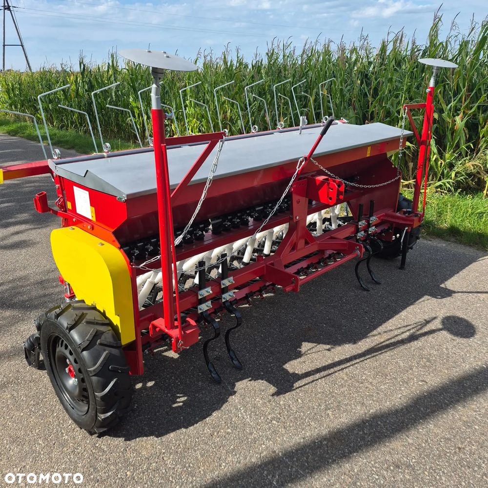 Meprozet Siewnik zbożowy 2-talerzowy S117T MEPROZET 3,0m; Siewnik zbożowy stopkowy-redlicowy S107/2 MEPROZET 2,5m; Siewnik zbożowy stopkowy-redlicowy S107 MEPROZET 3,0m - 13