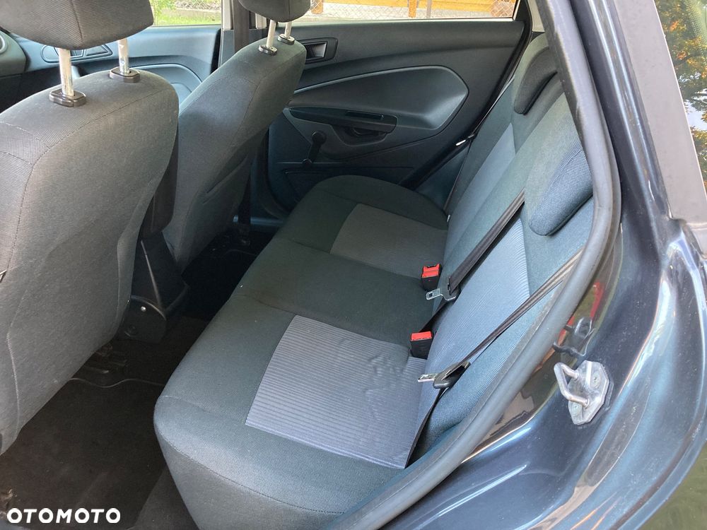 Ford Fiesta 1.6 TDCi Champions Edition - 8