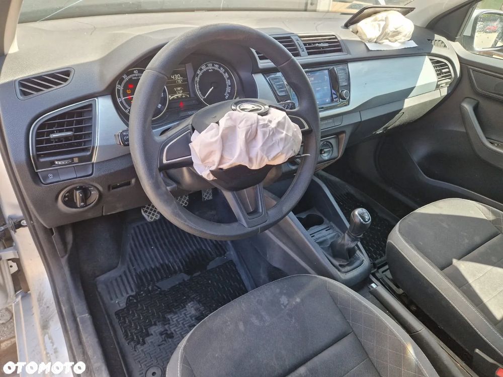 Skoda Fabia 1.0 TSI Ambition - 11