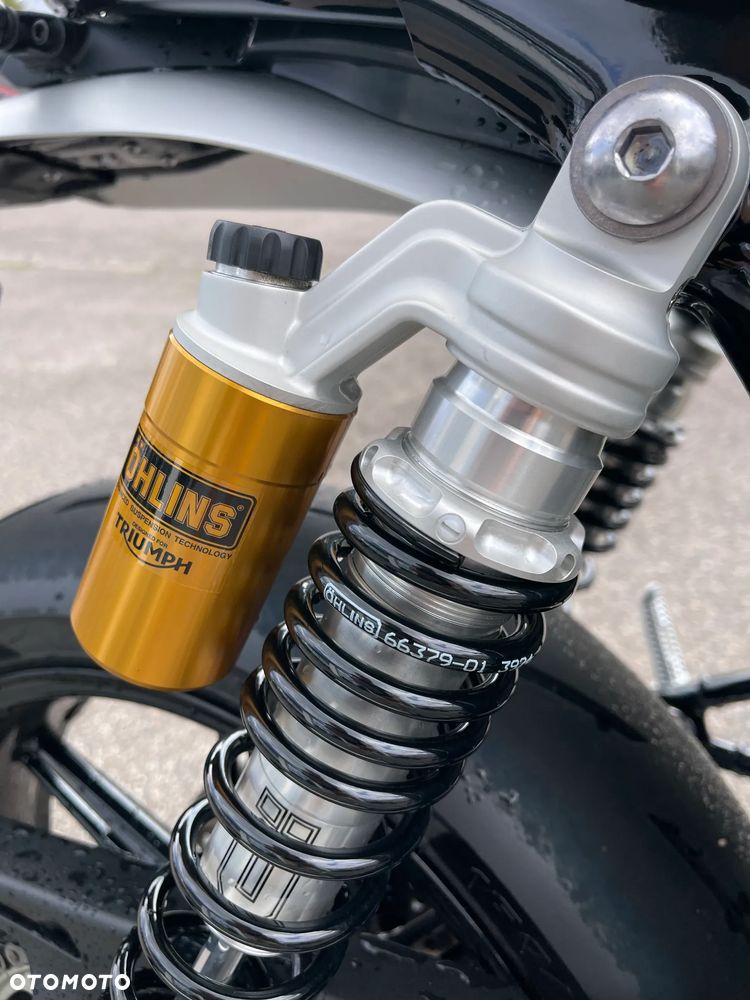 Triumph Speed Twin - 18