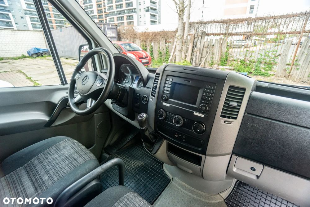 Mercedes-Benz Sprinter 319 W906 FL - 7