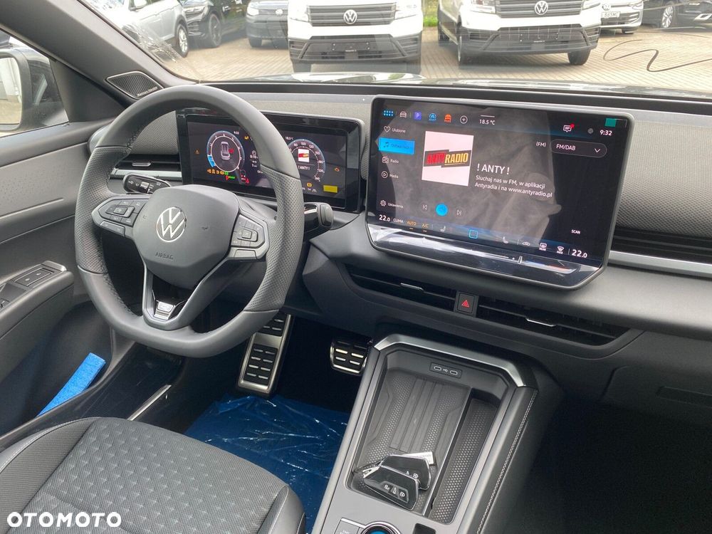 Volkswagen T-Roc 1.5 TSI R-Line DSG - 17