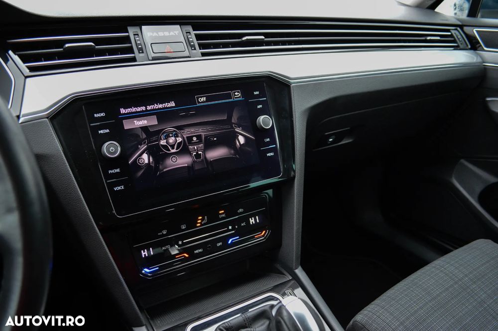Volkswagen Passat 2.0 TDI SCR DSG Comfortline - 11