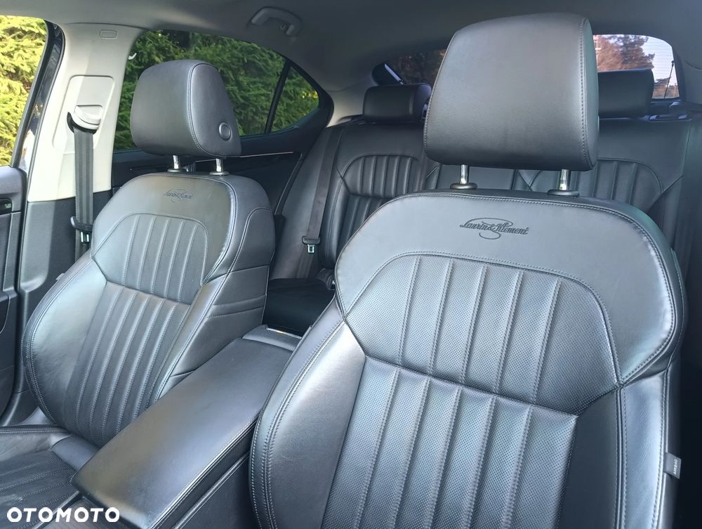 Skoda Superb 2.0 TDI DSG Premium Edition - 40