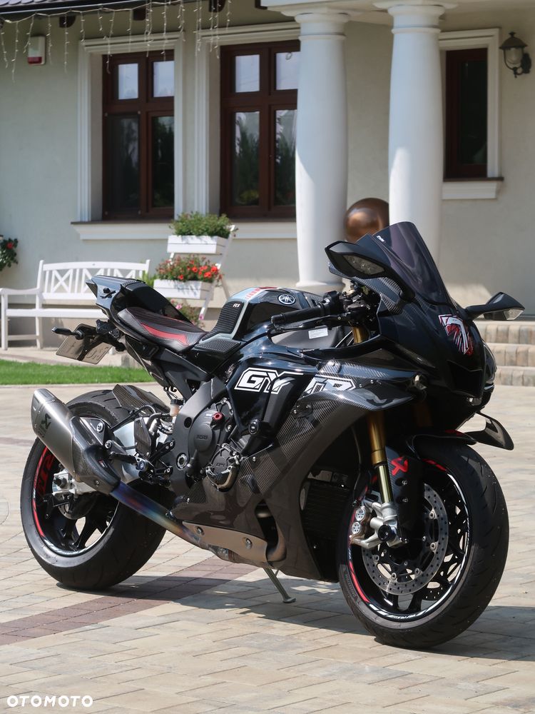 Yamaha R1 - 28