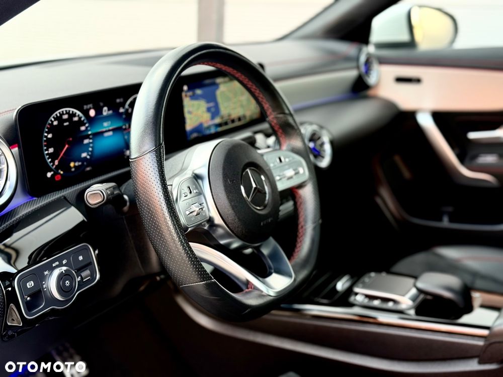 Mercedes-Benz CLA - 24