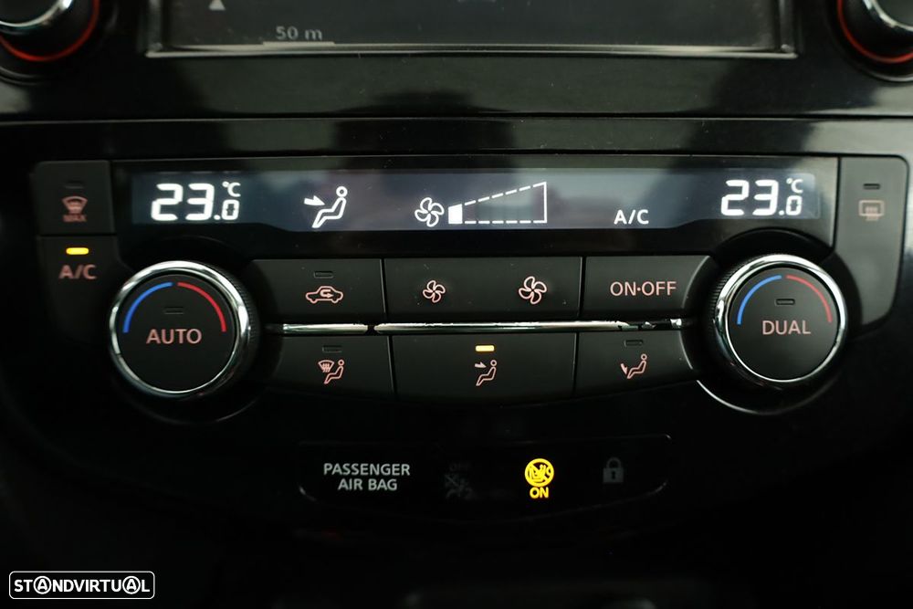 Nissan Qashqai 1.5 dCi N-Connecta 18 - 13