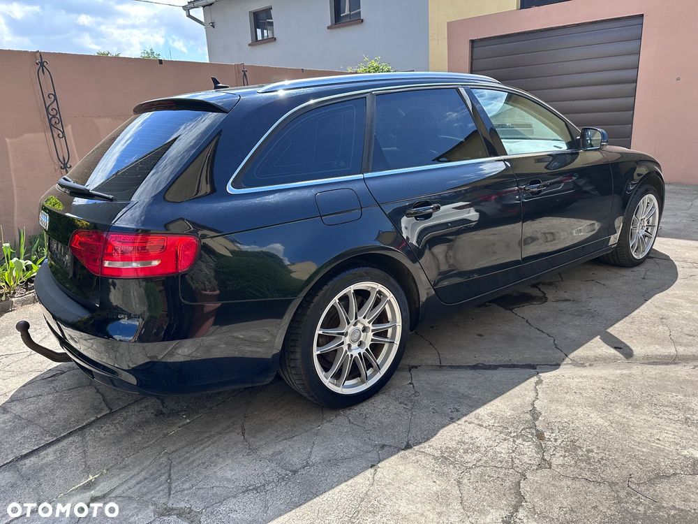 Audi A4 Avant 2.0 TDI DPF clean diesel multitronic Attraction - 8