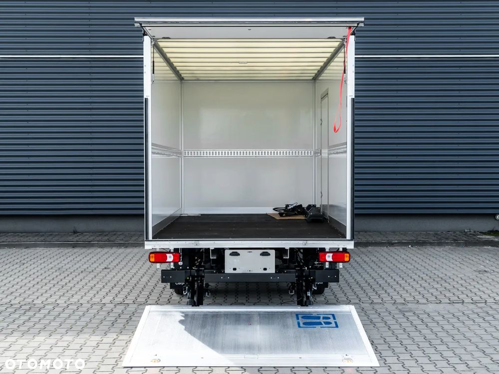 Iveco Daily 35S16H 3.0 kontener z windą - 11