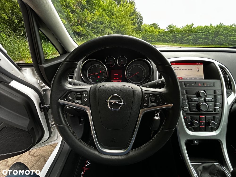 Opel Astra 1.4 Turbo Style - 28