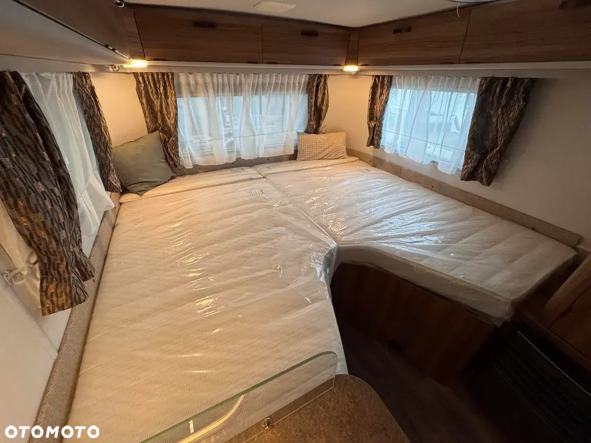 Hymer-Eriba Touring 542 - 20