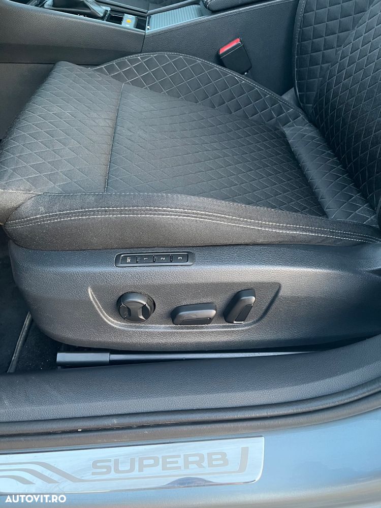 Skoda Superb 2.0 TDI DSG Style - 10