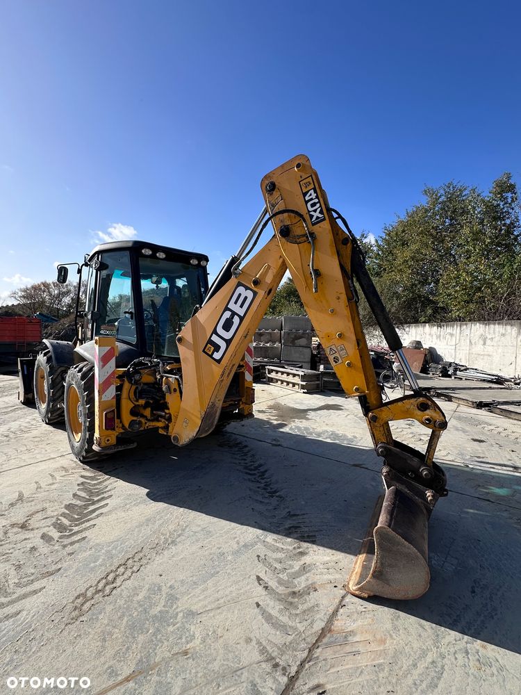 JCB 4CX - 3