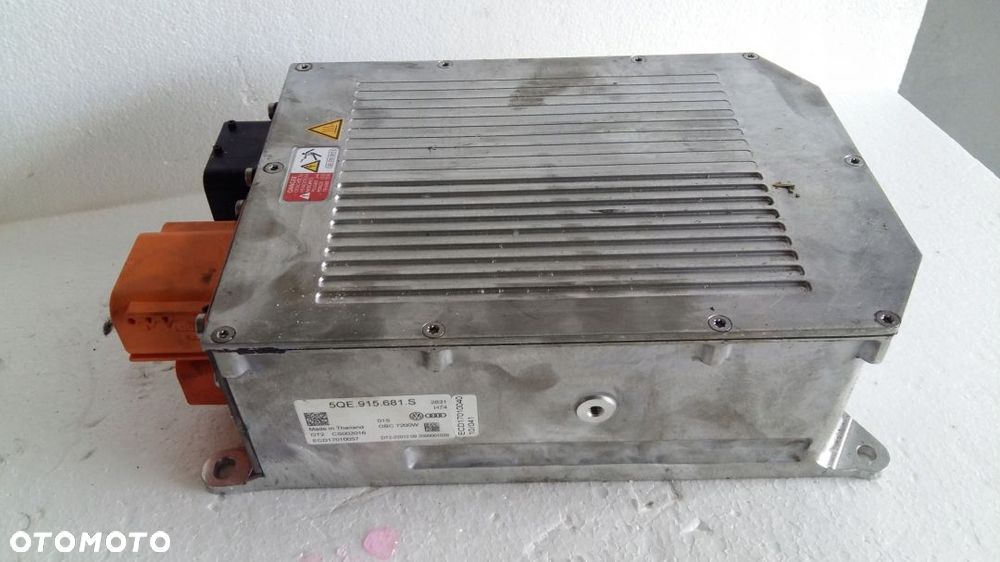 MODUŁ BATERII AUDI VOLKSWAGEN 5QE915681S 5QE915685G - 5