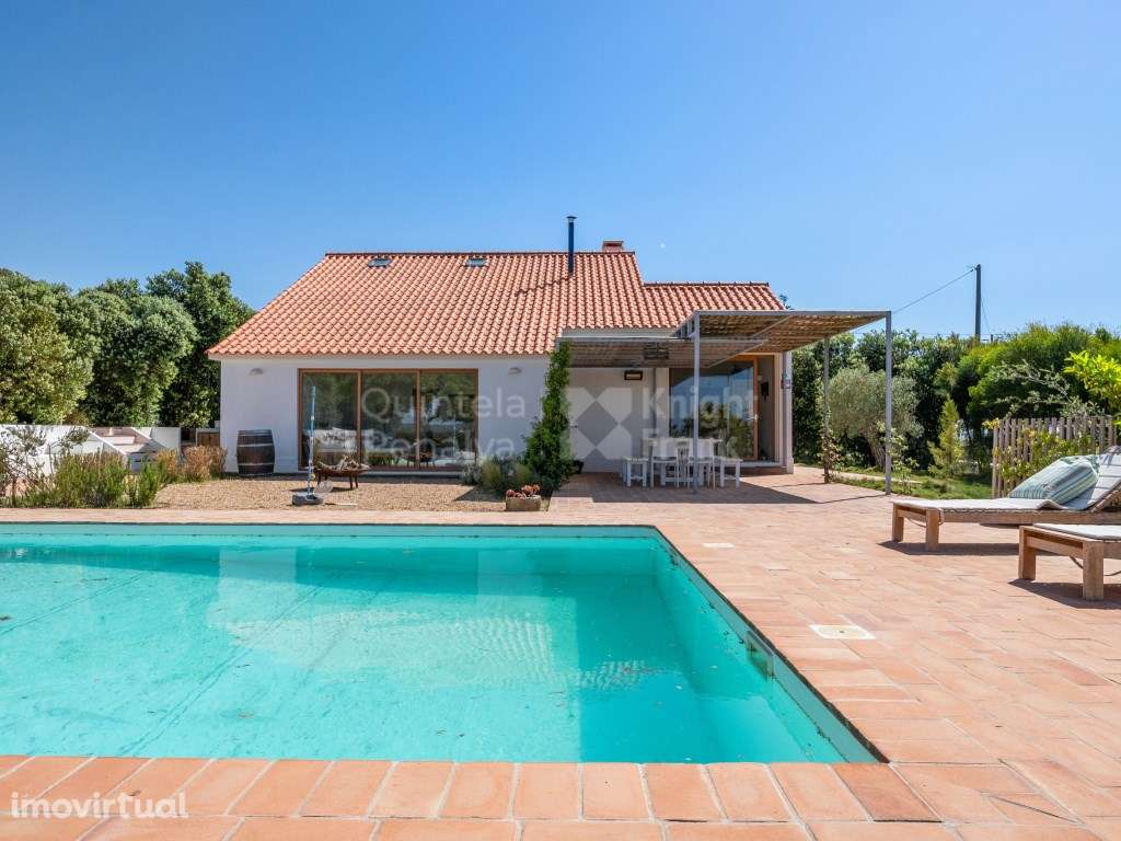 Moradia T4 com piscina e vista sobre a serra da Arrábida, em Melides - Grande imagem: 2/29