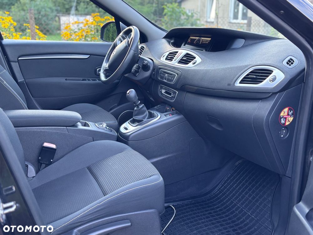 Renault Scenic 1.6 16V 110 Dynamique - 23