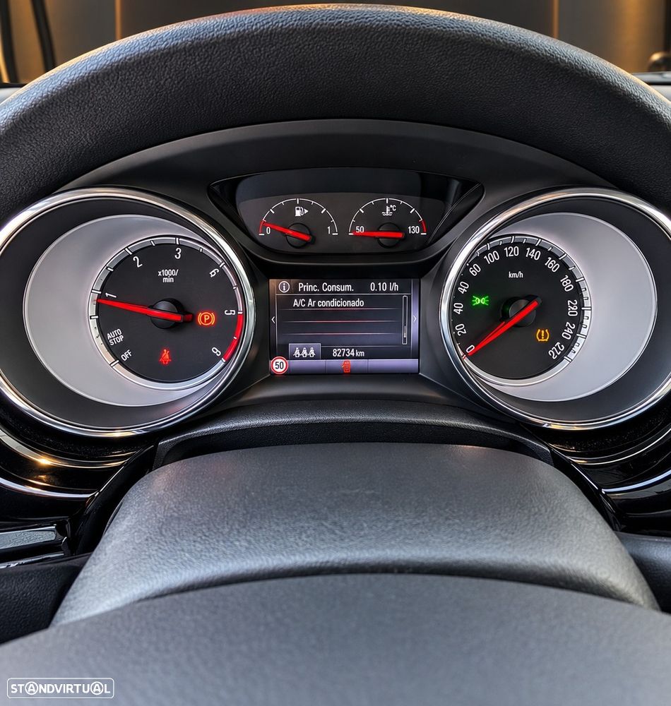 Opel Astra Sports Tourer - 14