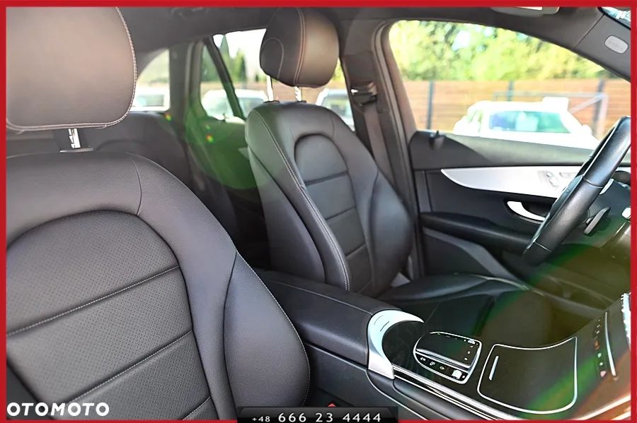 Mercedes-Benz GLC 300 4Matic 9G-TRONIC Exclusive - 23