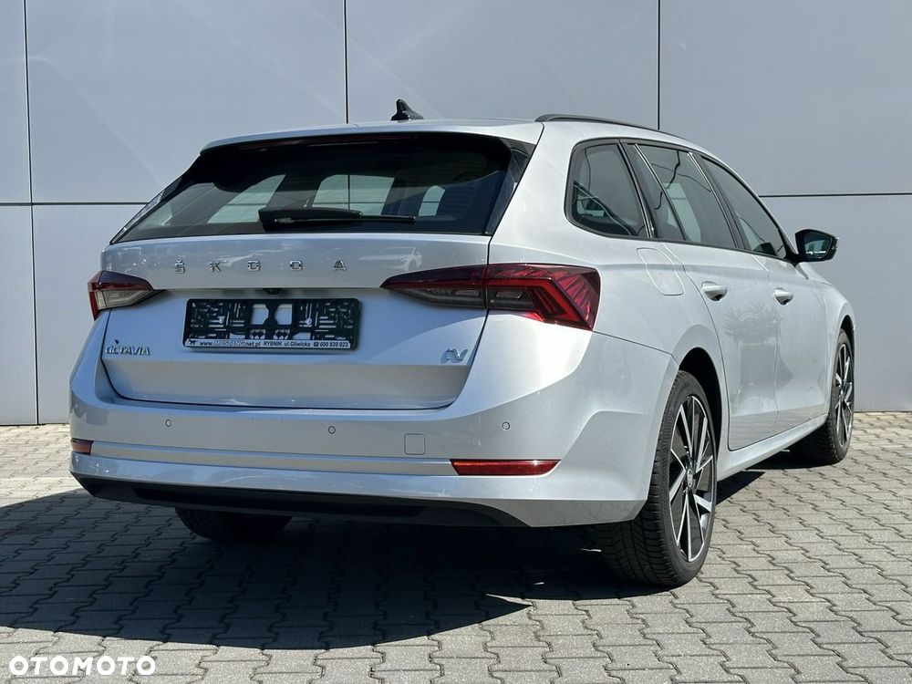Skoda Octavia - 8