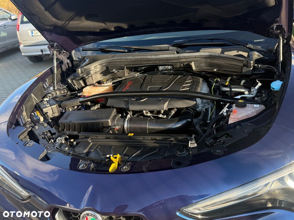 Alfa Romeo Stelvio - 10