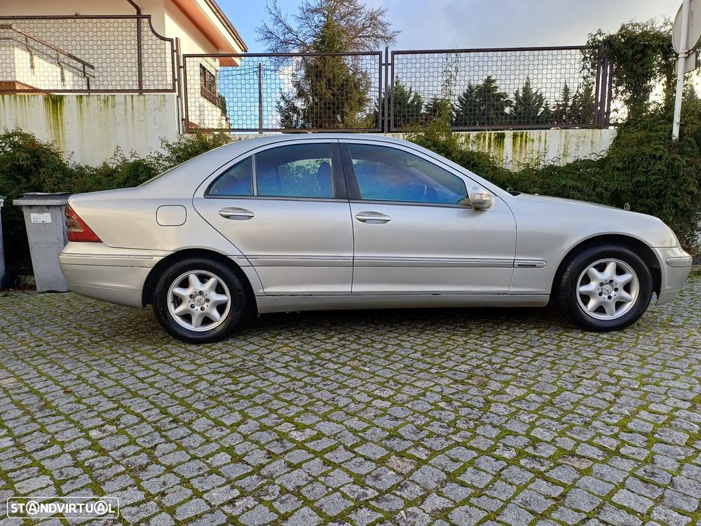 Mercedes-Benz C 220 CDI Auto Avantgarde - 3