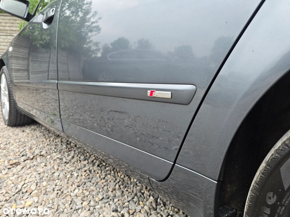 Audi A4 Limousine 1.8 T quattro - 19