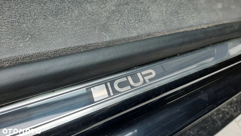 Volkswagen Touran - 7