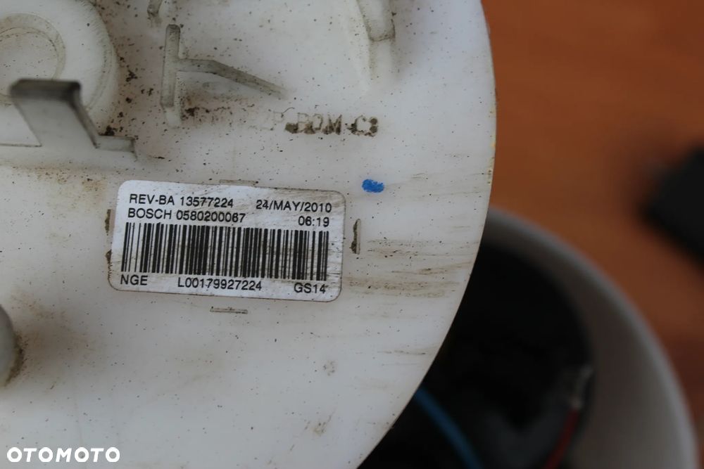 POMPKA POMPA PALIWA PŁYWAK OPEL INSIGNIA A 1.6 TURBO 13577224 - 4